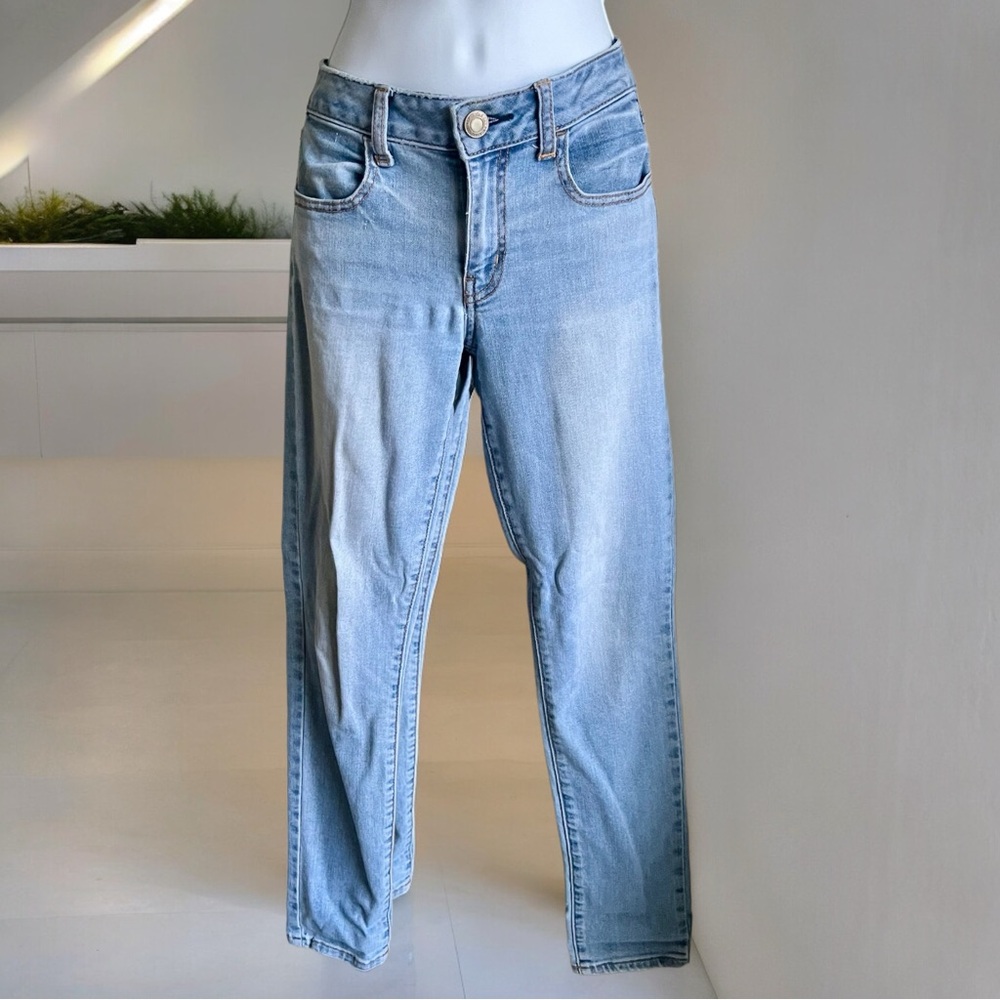 American Eagle Light Wash Jeggings - Size 6 Short